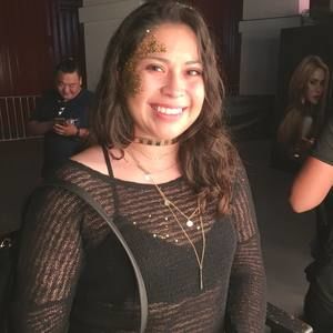 Meet your Posher, Alejandra